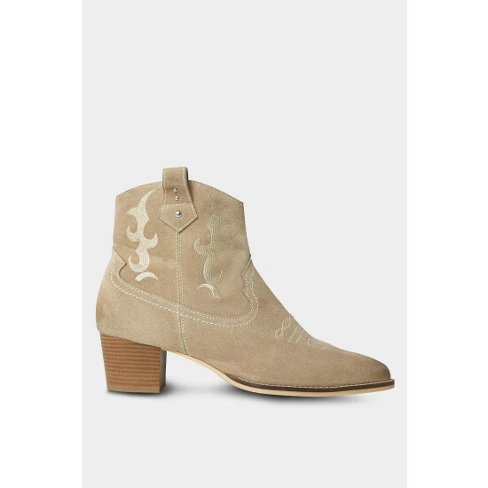 unnamed-file-2112.jpg Joe Browns Nude Idaho Suede Boots -Joe Browns shop unnamed file 2112