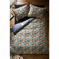 Joe Browns shop -Joe Browns shop unnamed file 3274