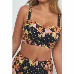 Joe Browns shop -Joe Browns shop unnamed file 4703